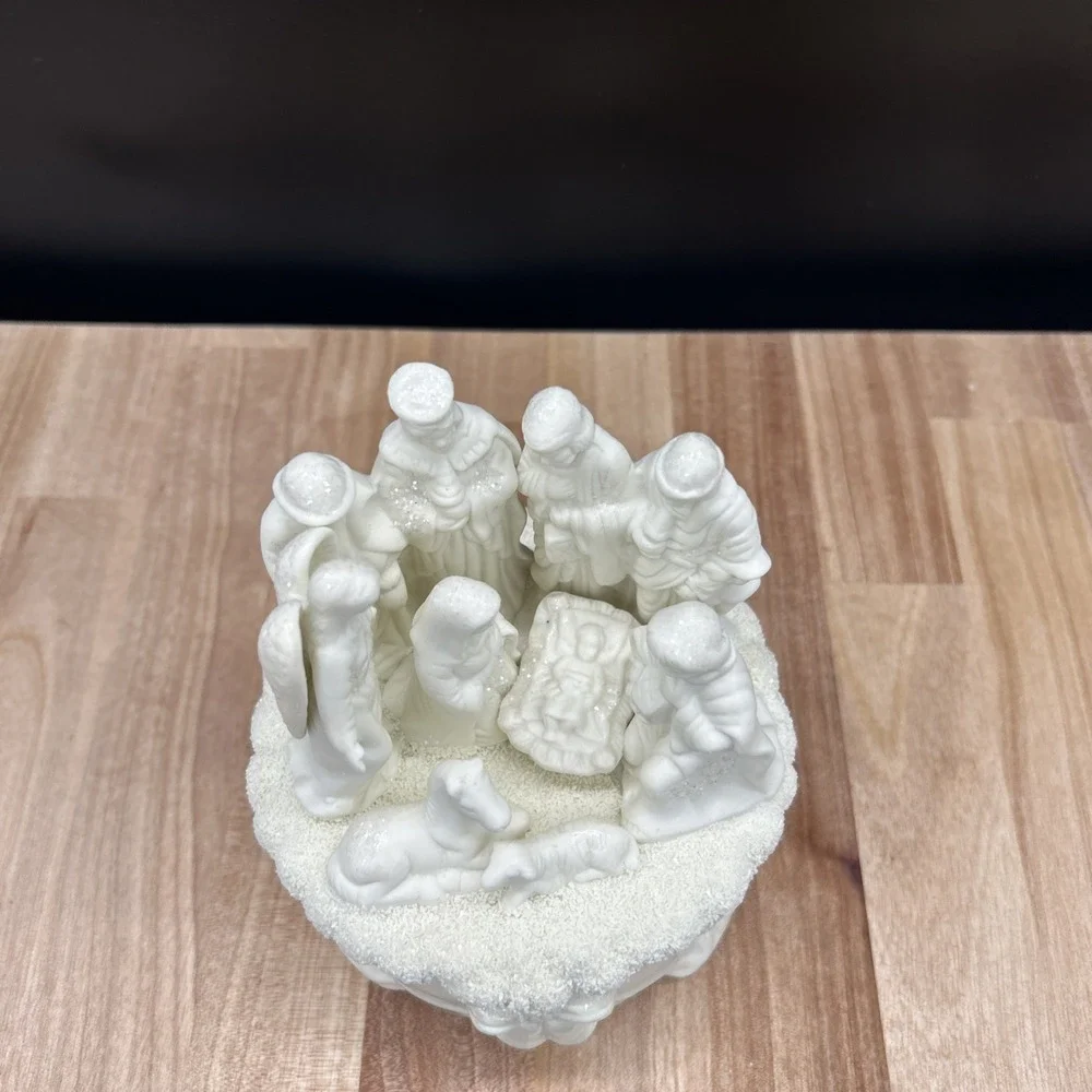 Cracker Barrel Nativity Music Box Silent Night Works Perfectly Christmas Glitter